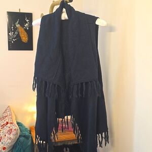 Dark blue-green open sleeveless cardigan